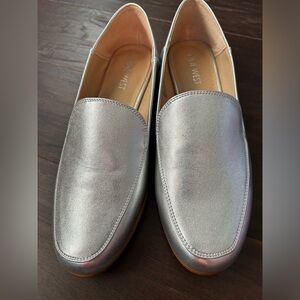 Silver flats 7 1/2